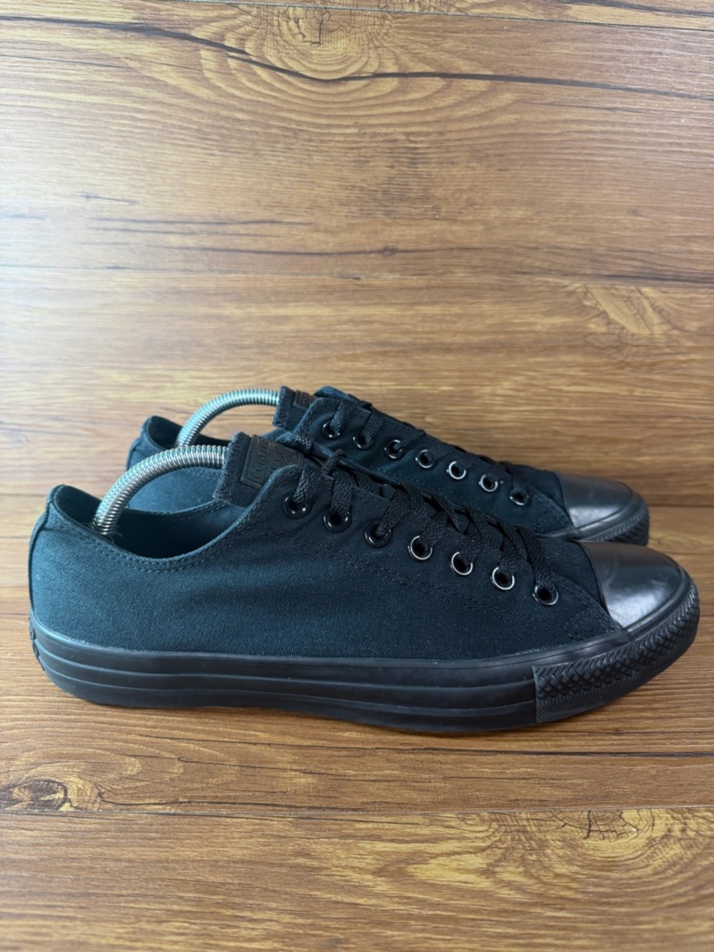 Converse Triple Black Low-Top Sneakers Classic Mens Size 10